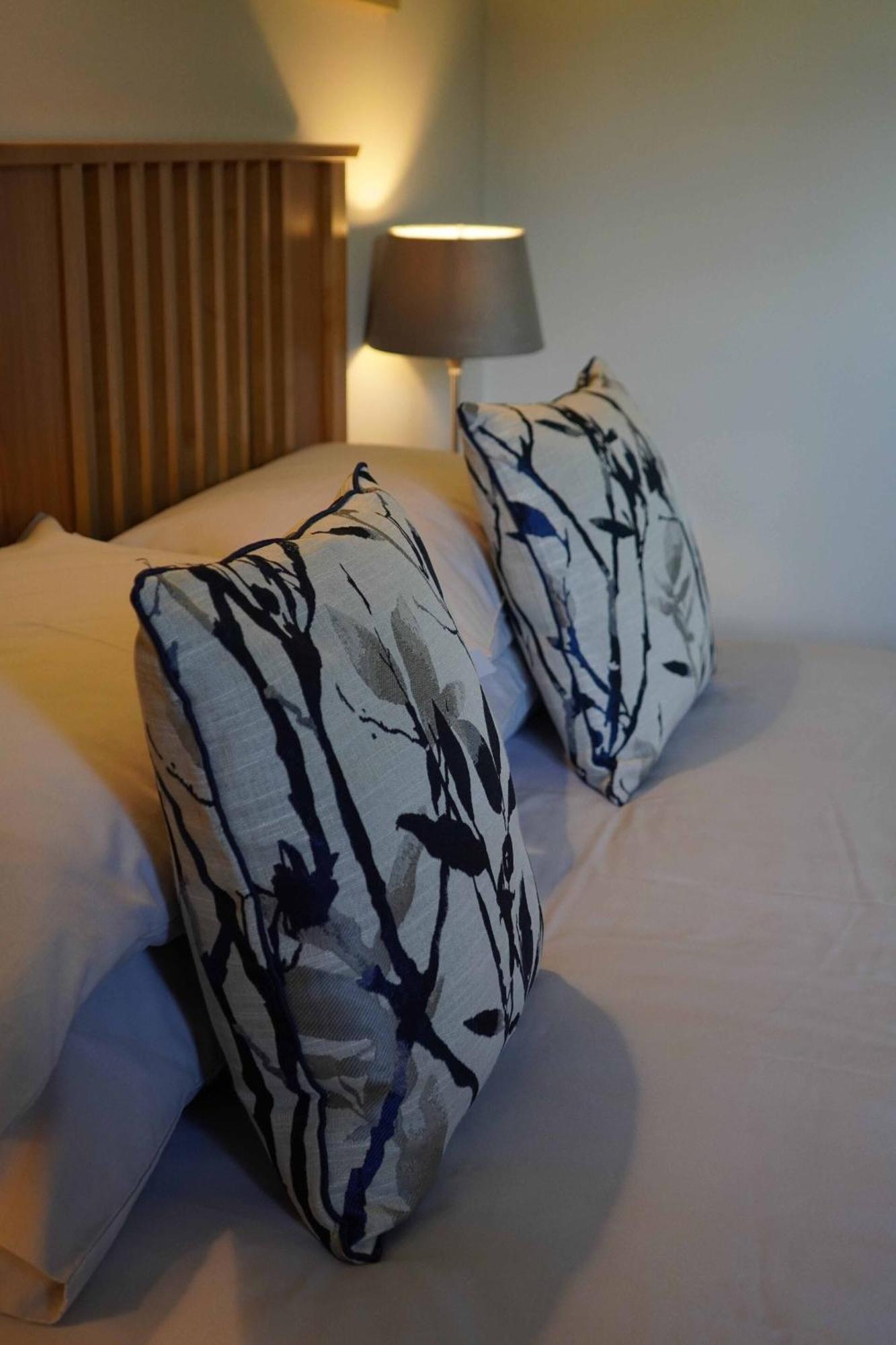 Hook Farm Cottages رويال وتون باسيت المظهر الخارجي الصورة